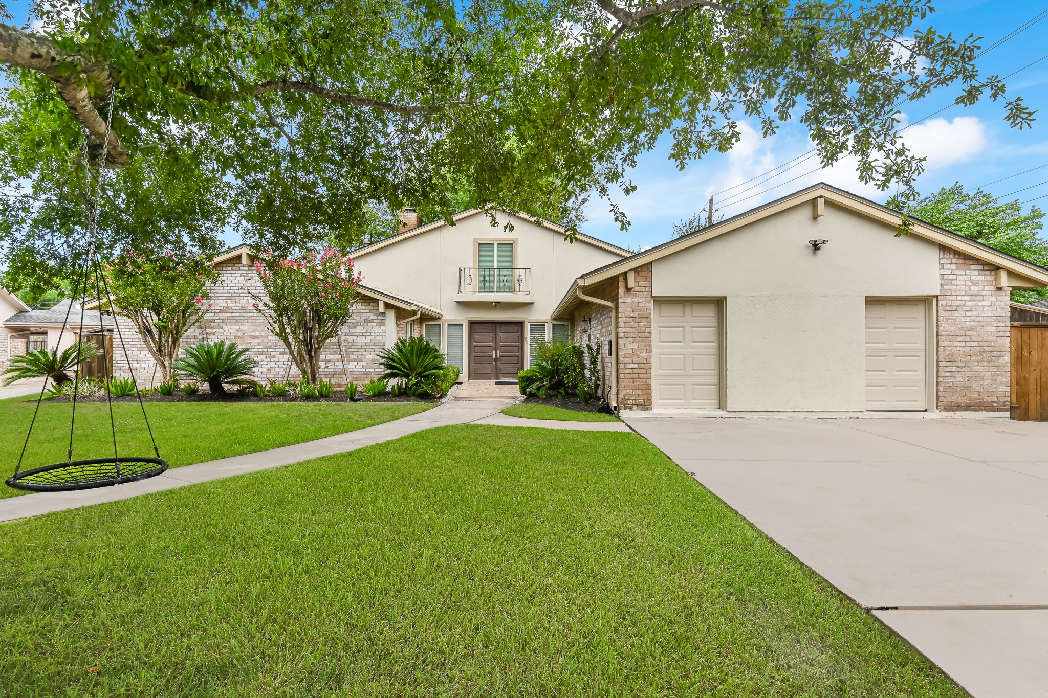 8911 Birdwood Court Houston TX 77096