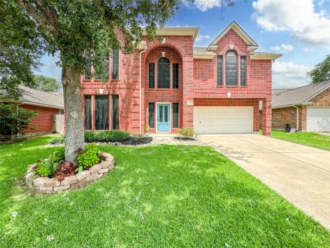 2714 Safe Harbour Circle Friendswood TX 77546