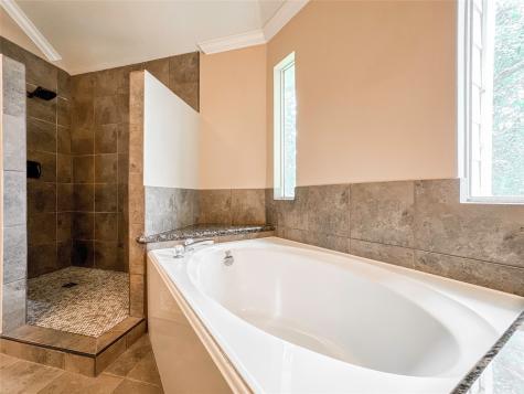 2714 Safe Harbour Circle Friendswood TX 77546
