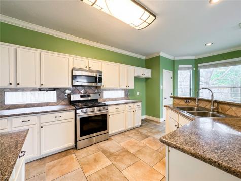 2714 Safe Harbour Circle Friendswood TX 77546