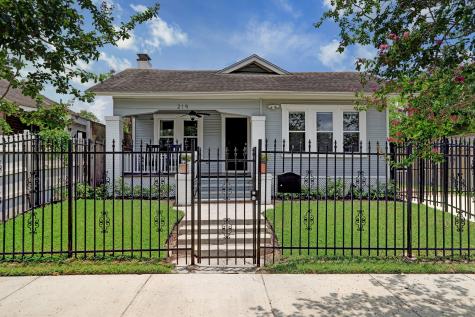 219 Hutcheson Street Houston TX 77003