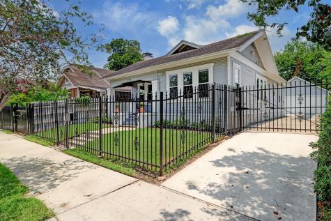 219 Hutcheson Street Houston TX 77003