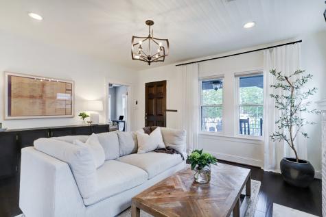 219 Hutcheson Street Houston TX 77003