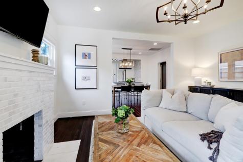 219 Hutcheson Street Houston TX 77003