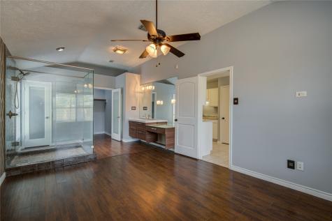 4718 Brooklawn Drive Houston TX 77066