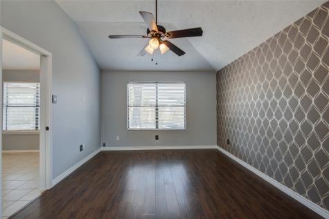 4718 Brooklawn Drive Houston TX 77066