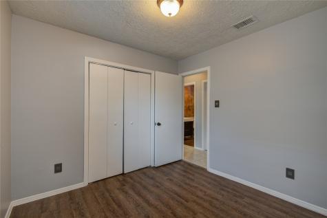 4718 Brooklawn Drive Houston TX 77066