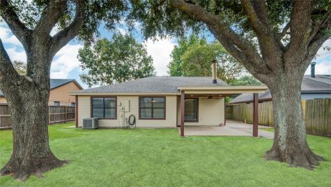 4718 Brooklawn Drive Houston TX 77066