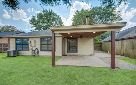 4718 Brooklawn Drive Houston TX 77066