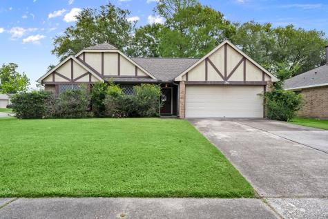 302 Foxtail Court League City TX 77573