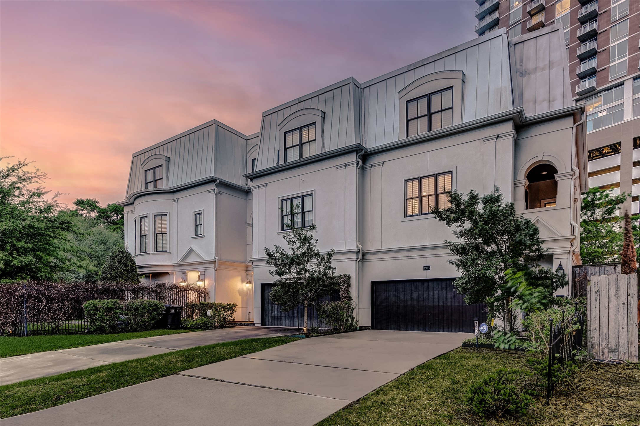 1955 Sheridan Street Houston TX 77030