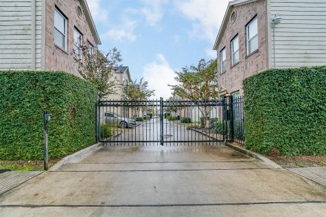 3216 Baer Street Houston TX 77020