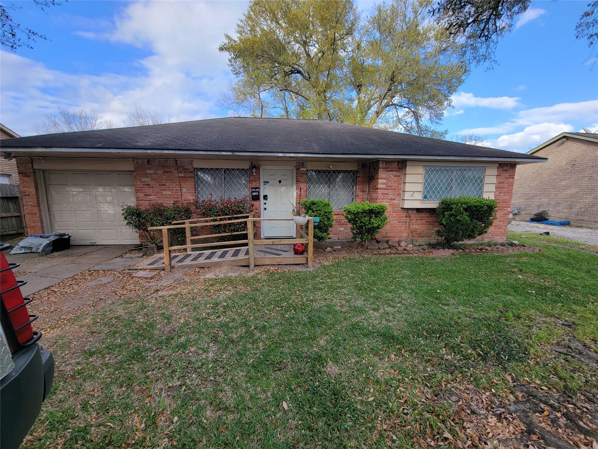 5706 Maywood Drive Houston TX 77053