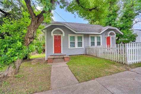 1516 18th Street Huntsville TX 77340