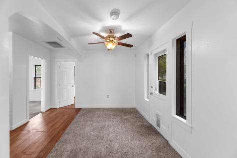 512 Gale Street Houston TX 77009