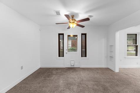 512 Gale Street Houston TX 77009