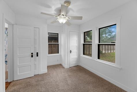 512 Gale Street Houston TX 77009