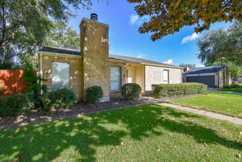 1918 Liberty Point Lane Sugar Land TX 77478