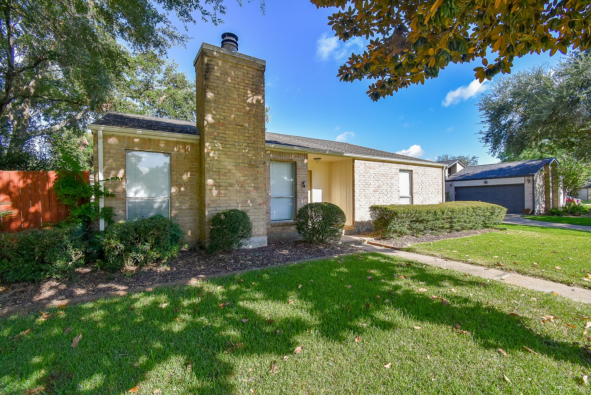 1918 Liberty Point Lane Sugar Land TX 77478