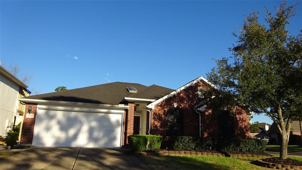 2927 Burgess Hill Court Pearland TX 77584
