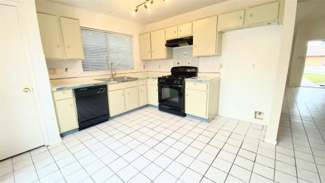 7303 Seton Lake Drive Houston TX 77086