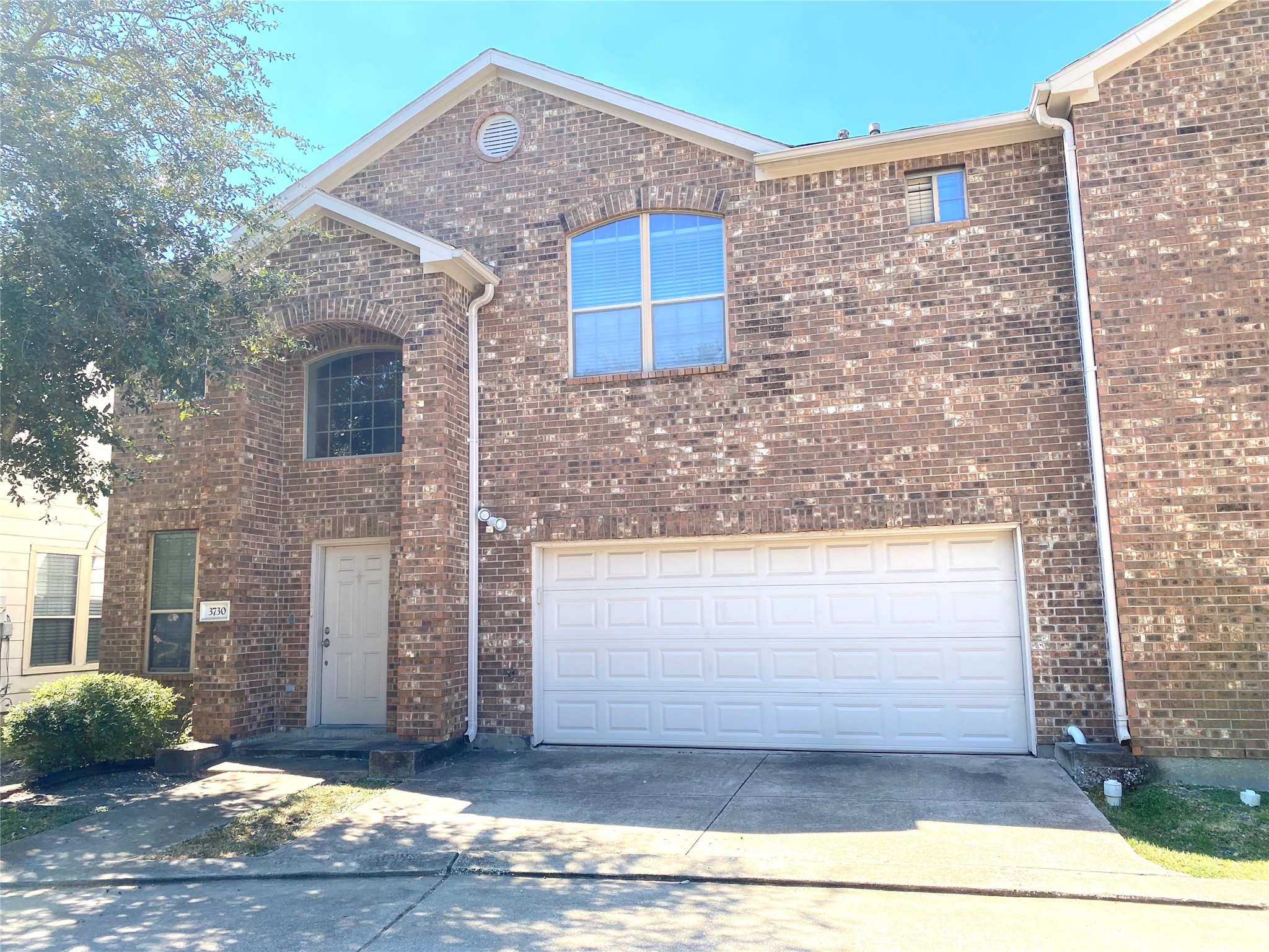 3730 E Ashford Villa Lane Houston TX 77082