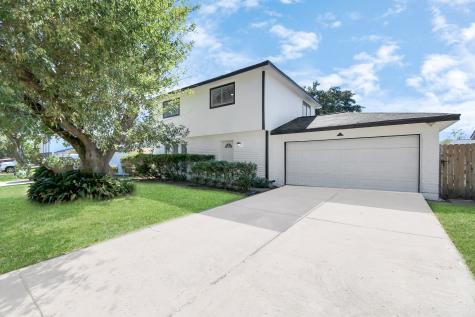 9912 Cardinal Street La Porte TX 77571
