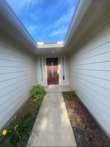 2103 Squire Dobbins Drive Sugar Land TX 77478