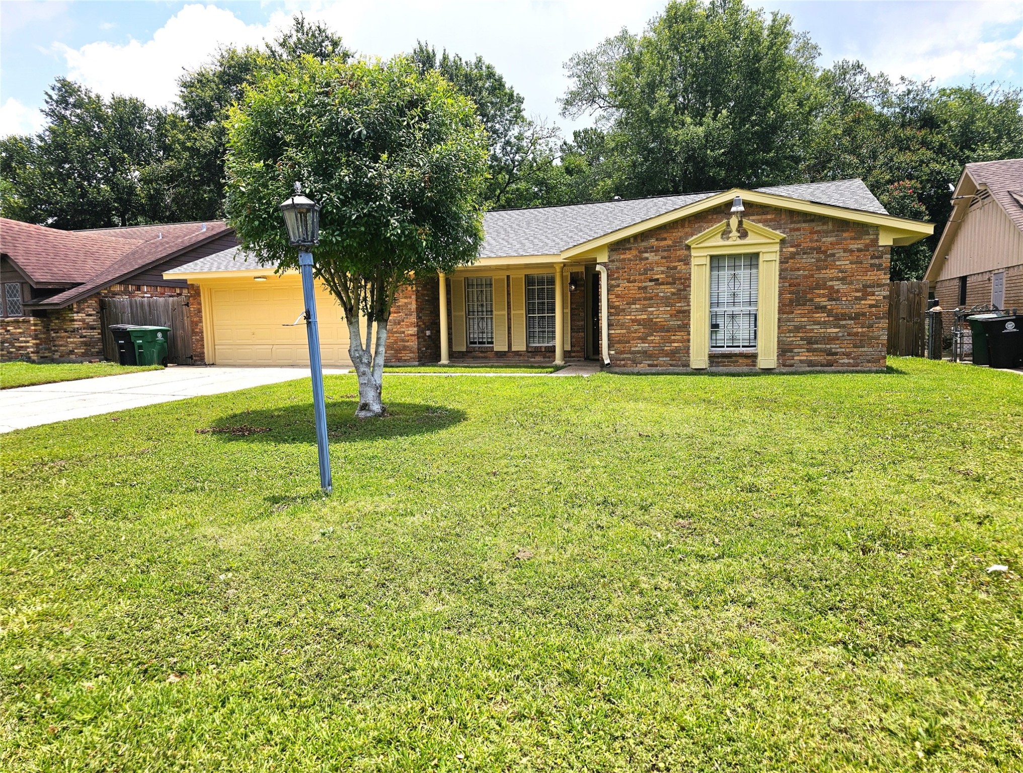 10510 Bretton Drive Houston TX 77016