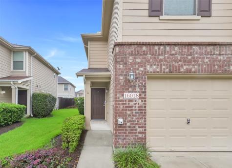 16018 Sweetwater Fields Lane Tomball TX 77377
