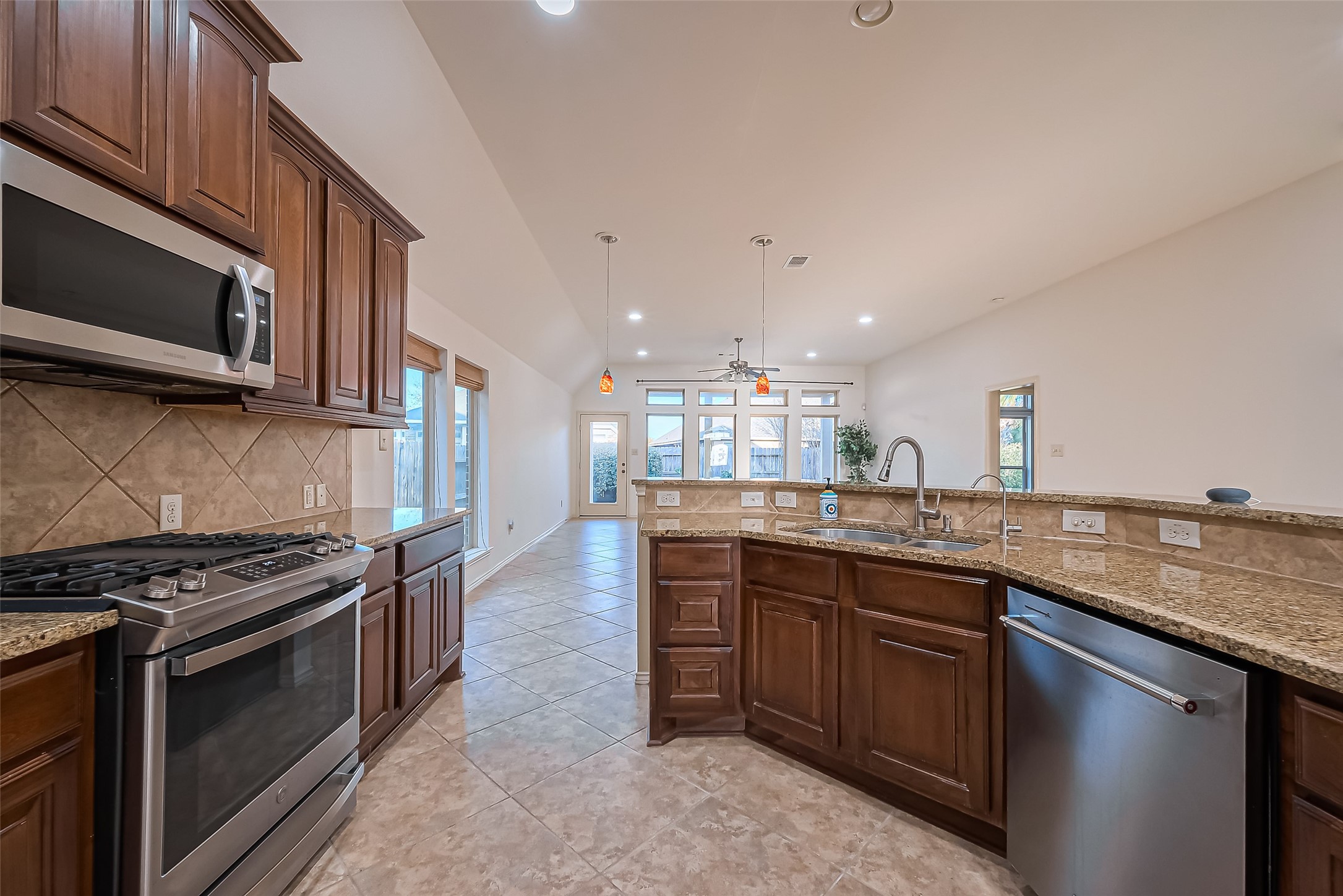 6010 Le Moyne Pass Lane Missouri City TX 77459