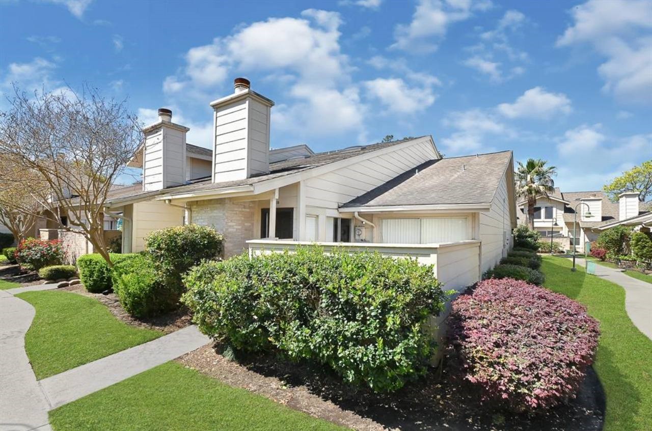 13026 Leader Street 952 Houston TX 77072