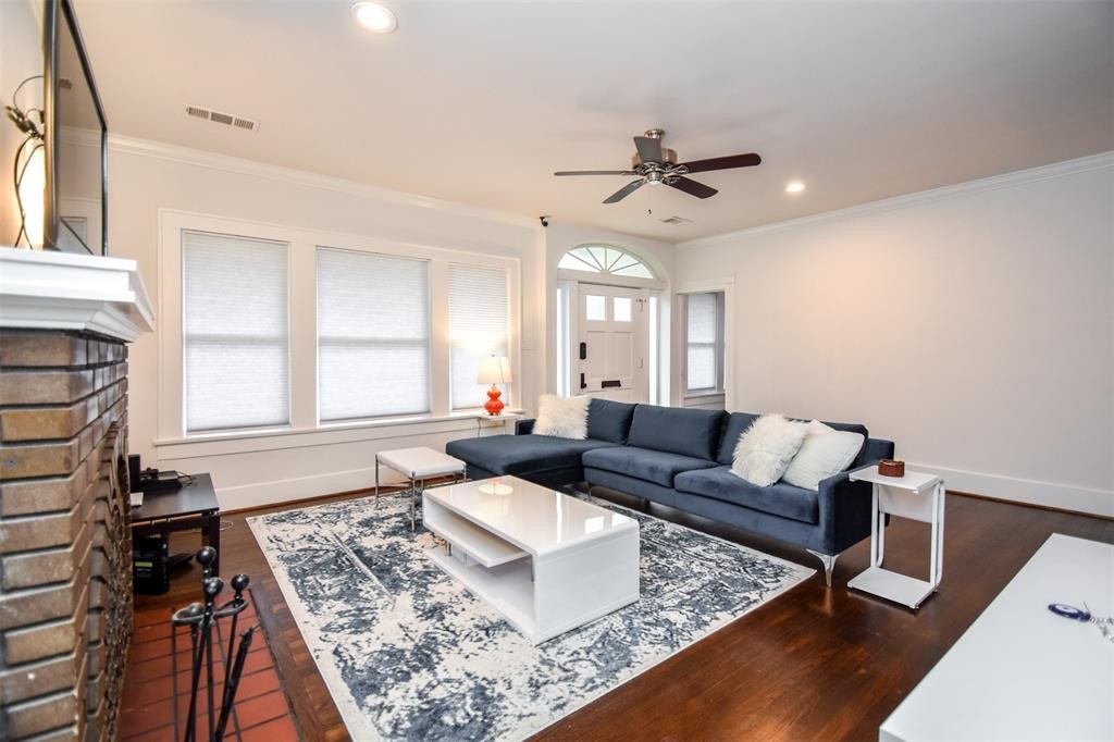 1721 Missouri Street Houston TX 77006
