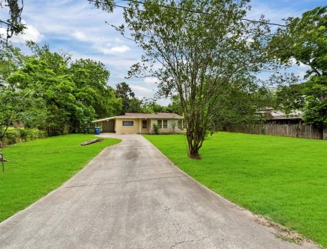 160 Sycamore Street Richwood TX 77531