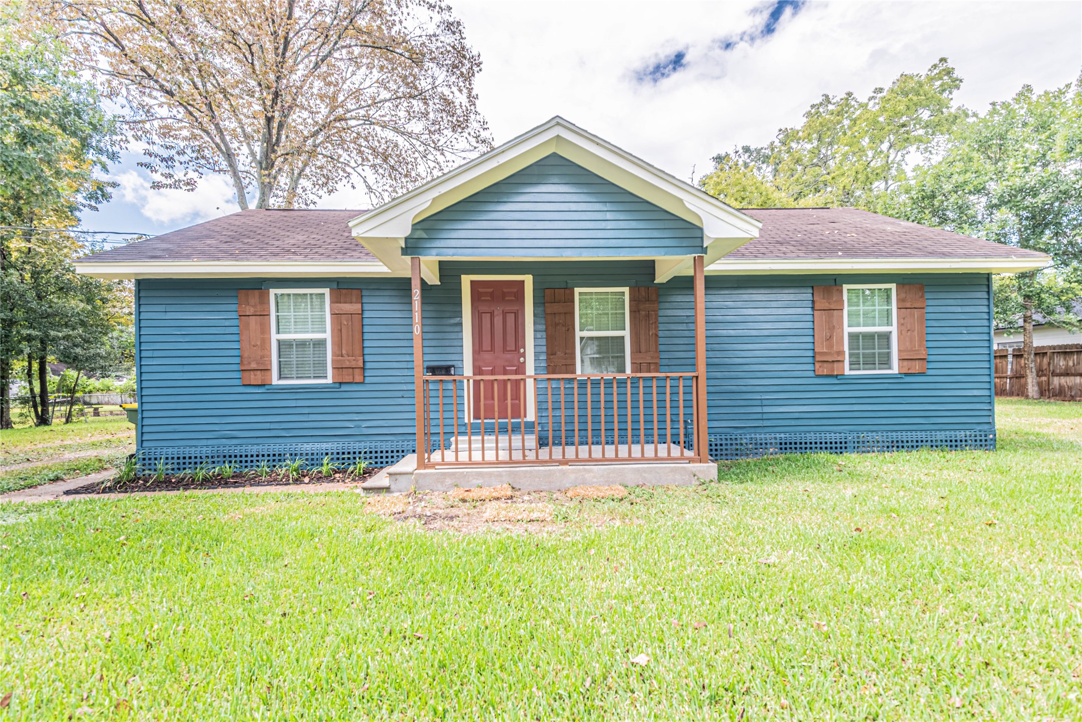 2110 N Galveston Avenue Pearland TX 77581