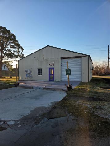 8222 N Highway 146 Baytown TX 77523