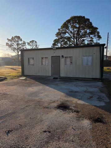 8222 N Highway 146 Baytown TX 77523