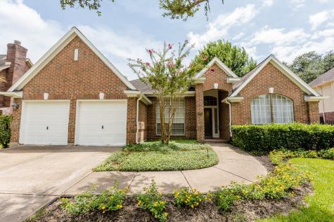 6918 Shady Lane Sugar Land TX 77479