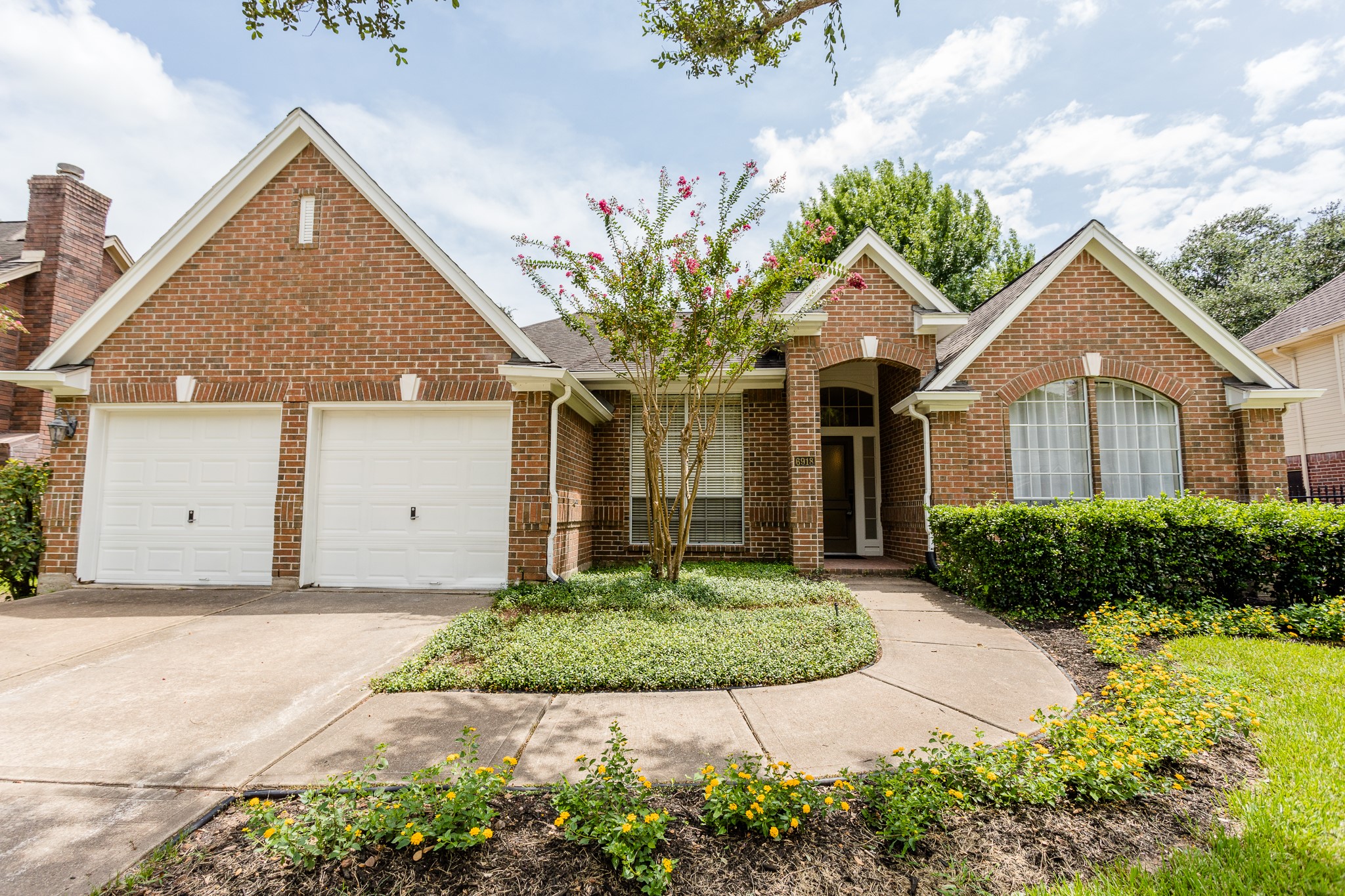 6918 Shady Lane Sugar Land TX 77479