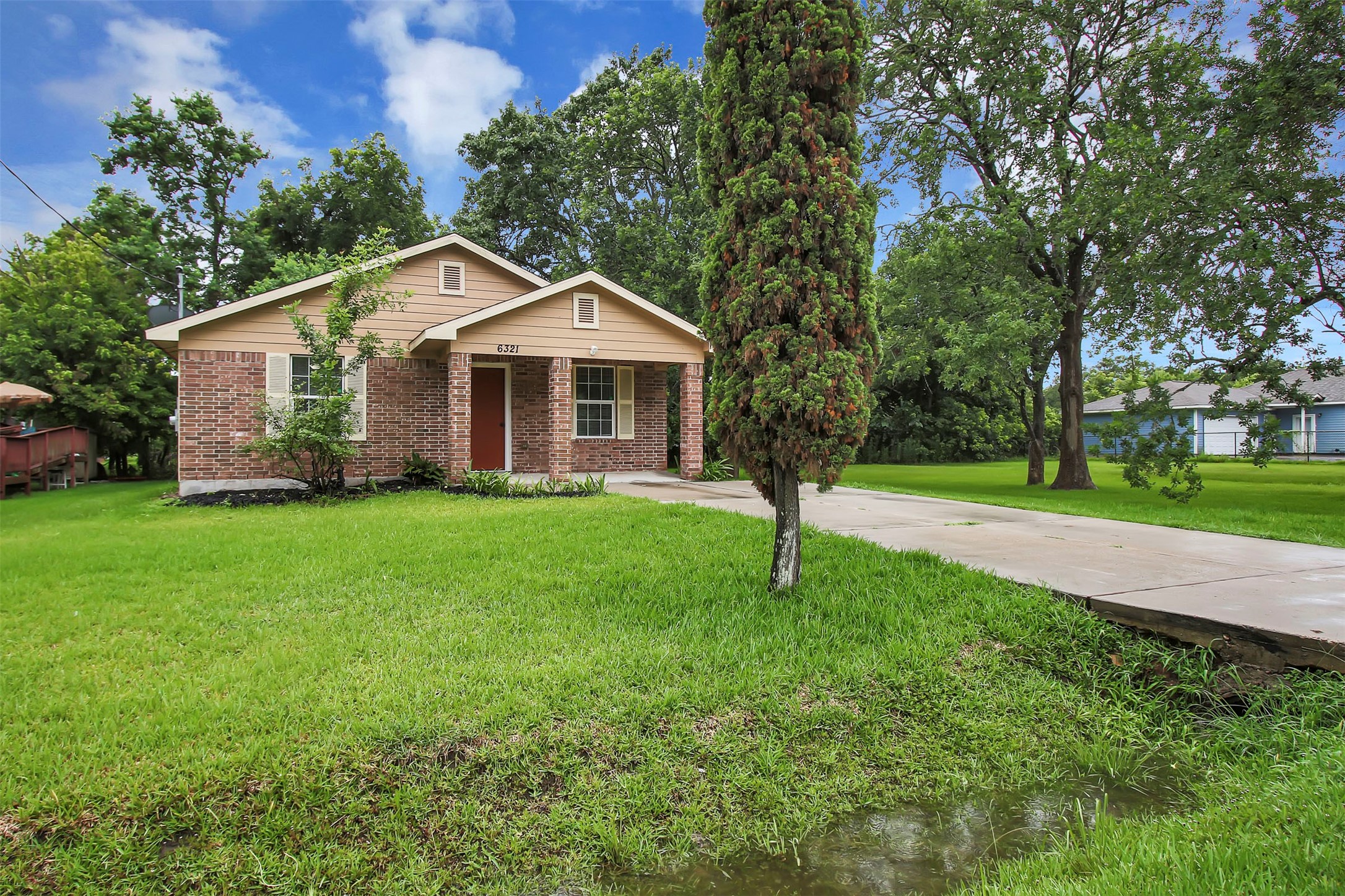 6321 Park Avenue Texas City TX 77591