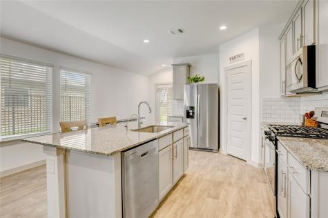 1254 Truckee River Drive Rosharon TX 77583