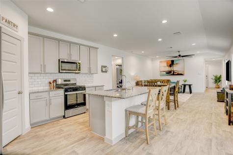 1254 Truckee River Drive Rosharon TX 77583