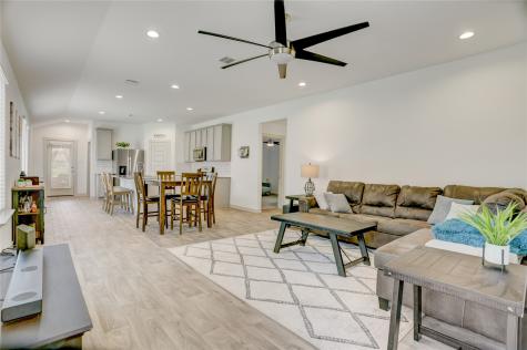 1254 Truckee River Drive Rosharon TX 77583