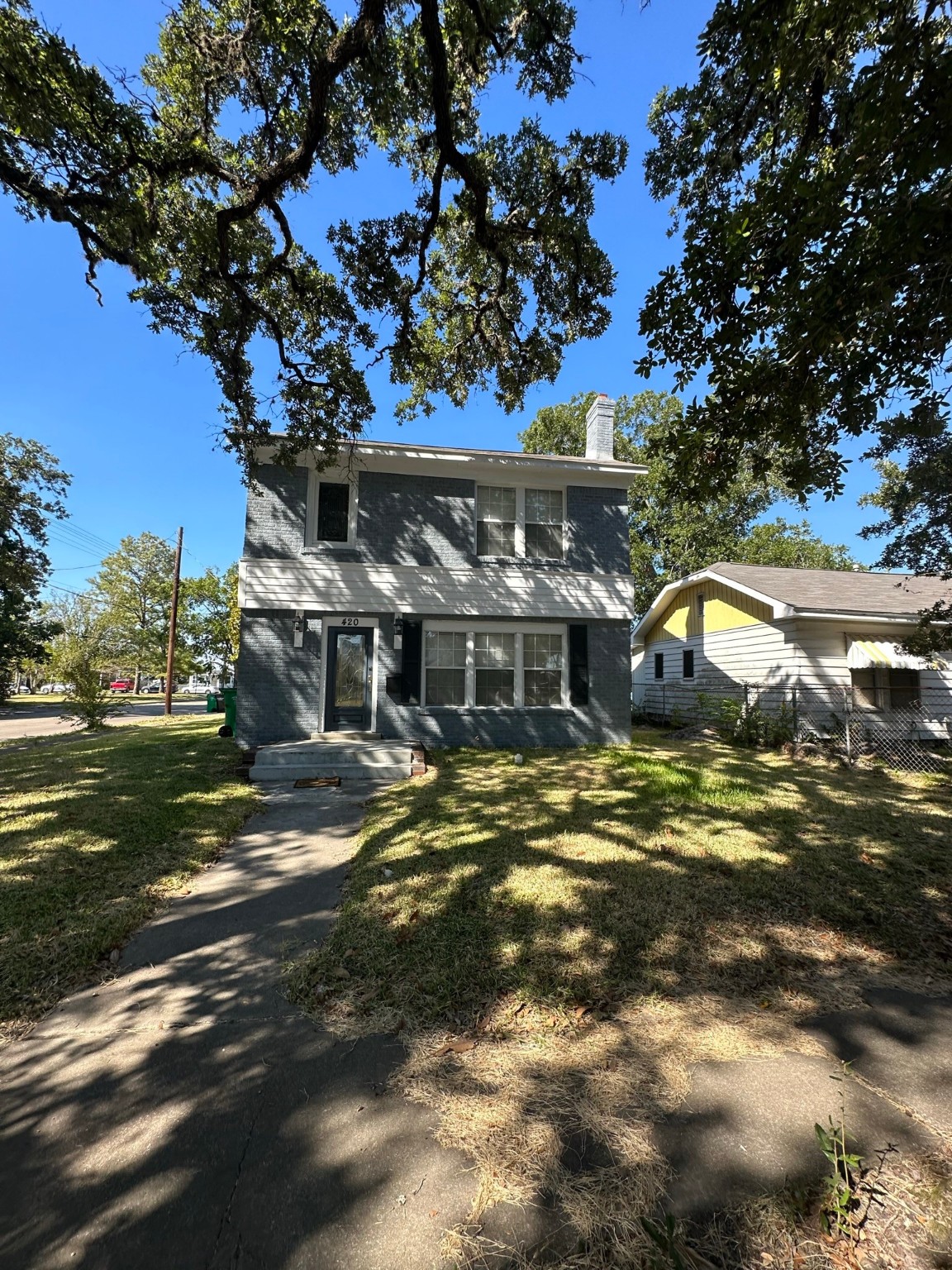 420 W Gulf Street Baytown TX 77520