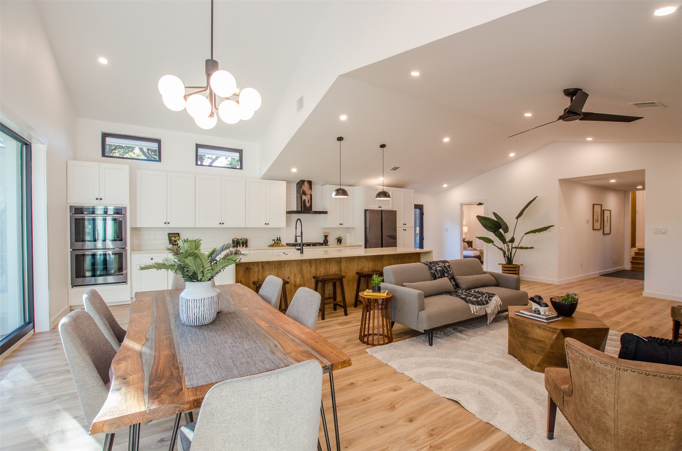 5203 Meadow Creek Drive Austin TX 78745