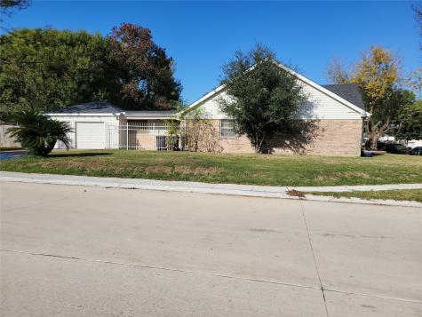 4350 Bugle Road Houston TX 77072
