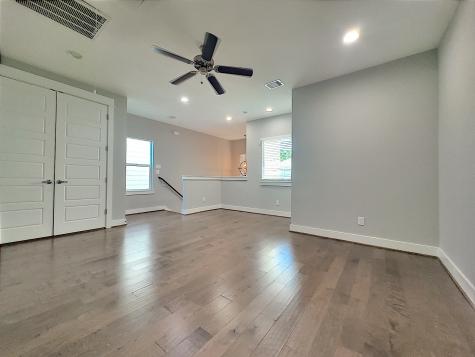 418 Yale Oaks Lane Houston TX 77091