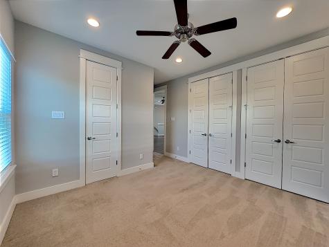 418 Yale Oaks Lane Houston TX 77091