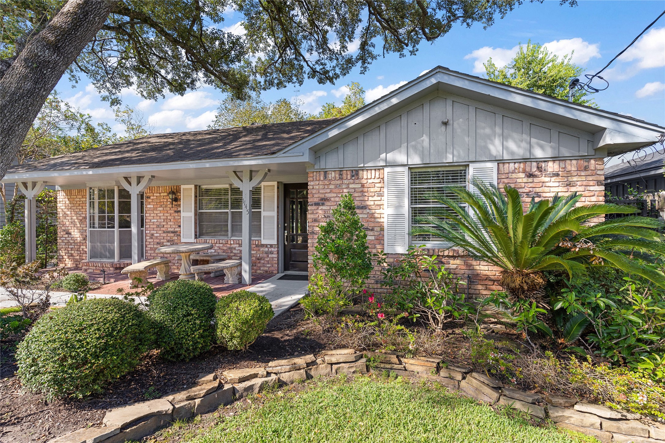 1145 W 21st Street Houston TX 77008