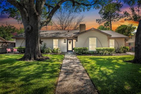 10715 Cedar Creek Drive Houston TX 77042